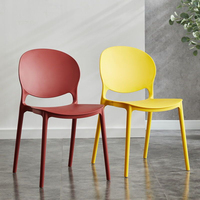 Chaise de salle à manger en plastique colorée, simple et économique, empilable, pour la maison, le restaurant, l'extérieur