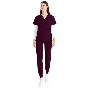 42122 Pigiami da Donna con Motivo Fragola, Nuova Collezione 2024, Set di Lusso a 2 Pezzi, Uniformi alla Moda per Infermiere - Product Image 1