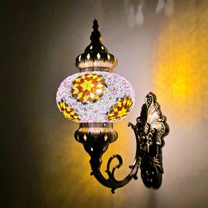 Retro-Wandleuchte Farbenfrohe Dekorative Kunst-Wanddekoration LED-Wandlampe für Zuhause Geschäft Hotel - Product Image 2