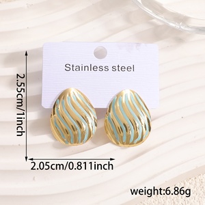Boucles d'oreilles Jingciren Boutique, nouveau style transfrontalier, élégantes et polyvalentes, en acier inoxydable émaillé, distinctives, luxe léger et raffiné - Product Image 4