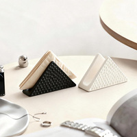 Porte-serviettes et porte-mouchoirs triangulaire en céramique de style nordique pour restaurant, café, hôtel, maison d'hôtes - Origine Chine, emballage sécurisé