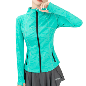 Sudadera con capucha deportiva ajustada con cremallera construida con tela ligera y ribete de secado rápido para entrenamiento por damas - Product Image 5