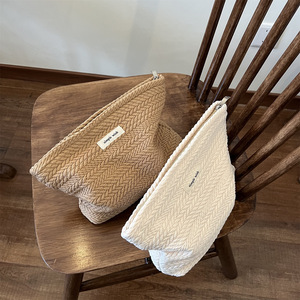 Grande trousse de toilette en toile imperméable avec fermeture éclair et poignée, sac à maquillage portable pour femmes, pochette de rangement pour serviettes hygiéniques - Product Image 3