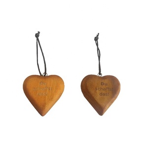 Ornements en <span class=keywords><strong>bois</strong></span> rustiques en forme de cœur, plaques vierges à personnaliser avec cordes, pendentifs en forme de cœur mignon à découper, cœurs en <span class=keywords><strong>bois</strong></span> à suspendre pour la décoration DIY - Product Image 1