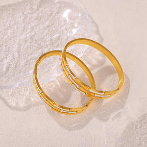 Moda Acero inoxidable diseñador joyería <span class=keywords><strong>tres</strong></span> capas bambú Cubic Zirconia chapado en oro brazaletes pulsera para mujeres regalos - Product Image 1