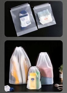 Bolsa con Cordón Personalizada, Ecológica, Biodegradable, con Válvula, Impresión Serigráfica, Material de PVC, Color Personalizado para Empaque de Ropa - Product Image 5