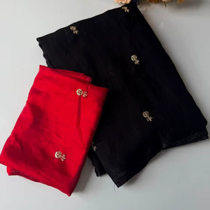 Sari Emrodairy de Doble Capa y Múltiples Secuencias con Blusa Combinada - Product Image 1