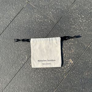 Bolsa de Algodón Reciclado Pequeña en Oferta, Bolsa de Regalo con Logotipo Personalizado en Color Natural - Product Image 2