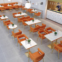 Kürbisorange Gepolsterte Esszimmerstühle Set Marmortischplatte Goldene Tischgestelle und Sitzbänke für Cafeteria Hotel Geschäft