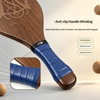 Raquette de pickleball en bois en forme de cœur avec noyau en peuplier, poignée antidérapante, design personnalisable pour le tennis de plage et le squash