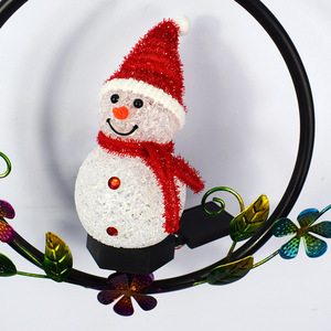 Luz Solar Colgante con Forma de Muñeco de Nieve, Decoración de Jardín para Exteriores, Adorno Navideño Impermeable con Energía Solar - Product Image 2