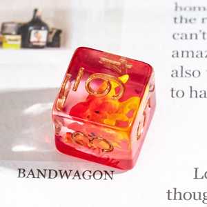 Udixi tùy chỉnh đa diện nhựa trong suốt bao gồm xúc xắc đỏ đầu rồng xúc xắc cho trò chơi trên bàn RPG DND - Product Image 4