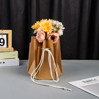 Sac à fleurs, bouquet de plantes vertes, sac cadeau rétractable, sac en carton pliable avec doublure imperméable en plastique à l'intérieur, feuille d'or faite à la main