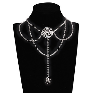 Collar de cadena de clavícula estilo Harajuku Punk, de varias capas, de aleación de zinc, unisex, para fiestas, con forma geométrica de luna. - Product Image 2