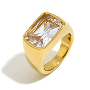 Bague signet rectangulaire en acier inoxydable 316L plaqué or 18K PVD, sertie de zirconiums cubiques, étanche, hypoallergénique, pour femme - Product Image 1