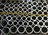 Tubo Redondo de Aluminio Galvanizado de Alta Calidad, Fabricante Chino, para Refuerzo de Hormigón, Decoración de Paredes y Pisos, Estándar ASTM