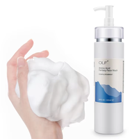 Nettoyant Visage Éclaircissant VC Formule Douce aux Acides Aminés et Vitamine C pour Peaux Ternes : Nettoie, Hydrate et Unifie le Teint
