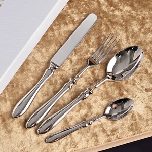 Ensemble de quatre pièces en acier inoxydable, couteau, fourchette, cuillère, ensemble de couverts de table occidentaux européens - Product Image 5