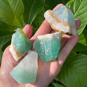 Vente en gros de pierres brutes de calcite naturelle des Caraïbes, spécimen minéral brut, décoration d'intérieur - Product Image 1