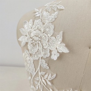 Patch floral brodé à la main de haute qualité avec sequins blancs naturels et effet miroir pour robes de mariée DIY, à appliquer sur la poitrine et le <span class=keywords><strong>dos</strong></span> - Product Image 2