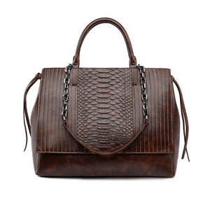 Nouveaux sacs fourre-tout de créateur tendance, sacs à bandoulière en cuir PU de haute qualité, sacs à main et pochettes de luxe décontractés pour femmes - Product Image 3