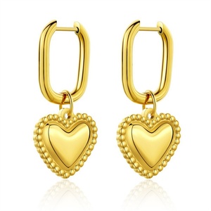 Pendientes de Aro de Perlas de Acero Inoxidable al por Mayor para Mujer, Pendientes Largos Personalizados con Dijes de Oro - Product Image 1