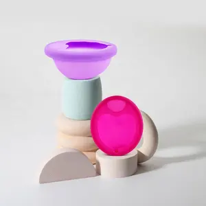 Disco menstrual de marca personalizada de silicona de grado médico suave con lengüeta de eliminación Disco menstrual reutilizable