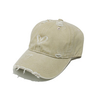 Großhandel Maßgefertigte Bestickte Distressed Baseball-Kappe mit Eigenem Logo