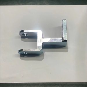 Piezas Metálicas de Mecanizado CNC Personalizadas, Piezas Fabricadas con Precisión en Aluminio, Acero Inoxidable y Acero al Carbono con Varios Acabados Superficiales - Product Image 1