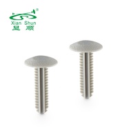 Xian Shun Universal Xmas Tree Clip Nylon 100Pcs Garniture Intérieure Toit Retenue & Clips Auto Car FastenerClips