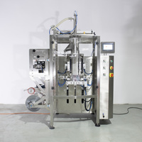 Machine d'emballage automatique pour le remplissage, le conditionnement, la mesure et la formage de sachets et de pochettes liquides par pompe à piston