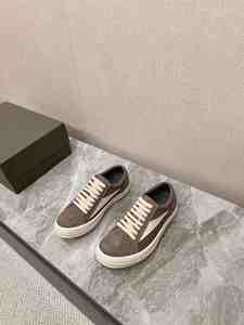 2026 New Best-selling Retro Green Design Cushioning Non-slip Thick Soled Sporty Walking Shoes Suede Upper Anti-Odor All Seasons - Product Image 3