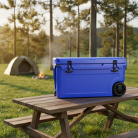 Glacière à roulettes 55QT, paroi épaisse de 2,5 pouces, glacière rotomoulée, maintien de la glace pendant 6 jours avec roulettes robustes pour l'extérieur