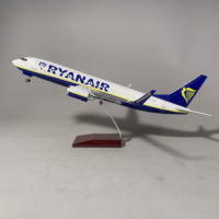 Modèle d'avion OEM en gros d'usine avec contrôle du son Lumières LED Échelle 1/85 Boeing 737-800Ryanair Modèle d'avion