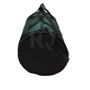 Sac de sport de grande capacité personnalisé de haute qualité pour une utilisation en extérieur Fabriqué au Pakistan KALEEM QUALITY WEAR Léger Service OEM - Product Image 4