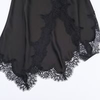 Robes longues en satin décontractées d'été pour femmes, 2 coloris, bretelles spaghetti, design asymétrique, bordure en dentelle, couleur unie, soyeuse