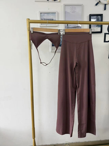 Completi Sportivi da Donna di Alta Qualità con Logo Personalizzato, Top con Collo all'Americana, Pantaloncini, Leggings e Pantaloni a Zampa per <span class=keywords><strong>Fitness</strong></span> e Yoga - Product Image 5