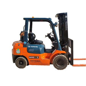 Chariot élévateur hydraulique GPL Toyota d'occasion de 3 tonnes à prix réduit, avec inspection vidéo et rapport technique inclus - Product Image 1