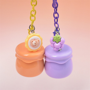 กระปุกบาล์มลิปสติกน่ารักแบบกำหนดเองได้ ขนาด 6-10 กรัม  กระปุกพลาสติกเปล่าสำหรับใส่เครื่องสำอาง บลัชออน พร้อมแท่งทาและจี้ห้อย  กระปุกใส่อายแชโดว์ - Product Image 4