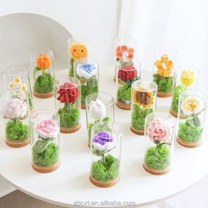 Décoration de la Saint-Valentin, fleur de tournesol en crochet tricoté, rose dans un pot en verre avec lumière LED - Product Image 2