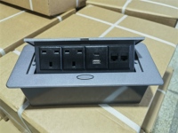 16A 13A Courant nominal Pop-Up Boîte de prise de table Prises anti-poussière USB a Ports UK & US Plug Boîte de table standard