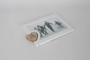 सालगिरह टेबलटॉप पिक्चर फ्रेम डिस्प्ले कस्टम हार्ट सजावट के लिए जिन होम प्रिंटिंग लकड़ी का फोटो फ्रेम