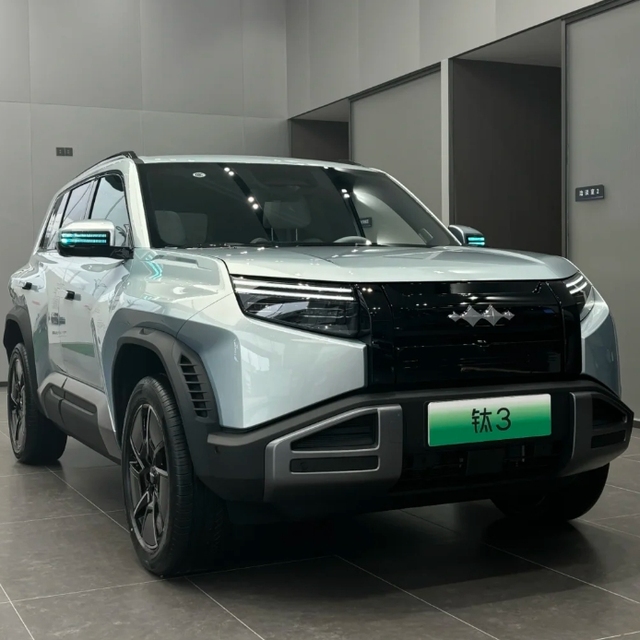 Buy BYD Leopard 3 2025model 501KM RWD Smart Drive Pro Electric Car Long Range Made in China New Energy Vehicle for Sale
