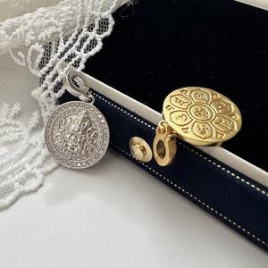 Colgante de Plata Pura S925 con Diseño de Dios de la Riqueza, Estilo Chino Moderno, Diseño de Nicho con Temperamento Simple y Lujoso - Product Image 4