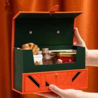 Boîte cadeau personnalisée en gros, boîte d'emballage alimentaire haut de gamme avec fermeture magnétique, boîte de rangement recyclable et tendance avec insert