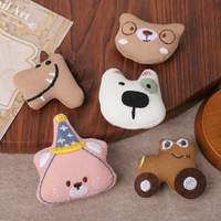 Jouets en peluche personnalisés créatifs, épingles en peluche, broches, pendentifs pour sac, accessoires