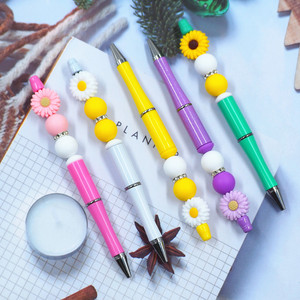 Perles en silicone colorées en forme de tournesol pour accessoires de bijoux de dentition, perles DIY pour stylos perlés - Vente en gros - Product Image 2