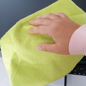 Vente en gros <span class=keywords><strong>serviette</strong></span> en <span class=keywords><strong>fibre</strong></span> <span class=keywords><strong>de</strong></span> <span class=keywords><strong>bambou</strong></span> épaissie douce et absorbante <span class=keywords><strong>serviette</strong></span> <span class=keywords><strong>de</strong></span> nettoyage en coton <span class=keywords><strong>de</strong></span> <span class=keywords><strong>bambou</strong></span> sans perte <span class=keywords><strong>de</strong></span> <span class=keywords><strong>cheveux</strong></span> - Product Image 4