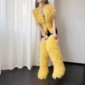 Женские меховые сапоги - Product Image 5