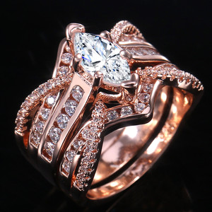 Anello impilabile in pietra stile Queen da donna, elegante gioiello di tendenza per le dita - Product Image 4